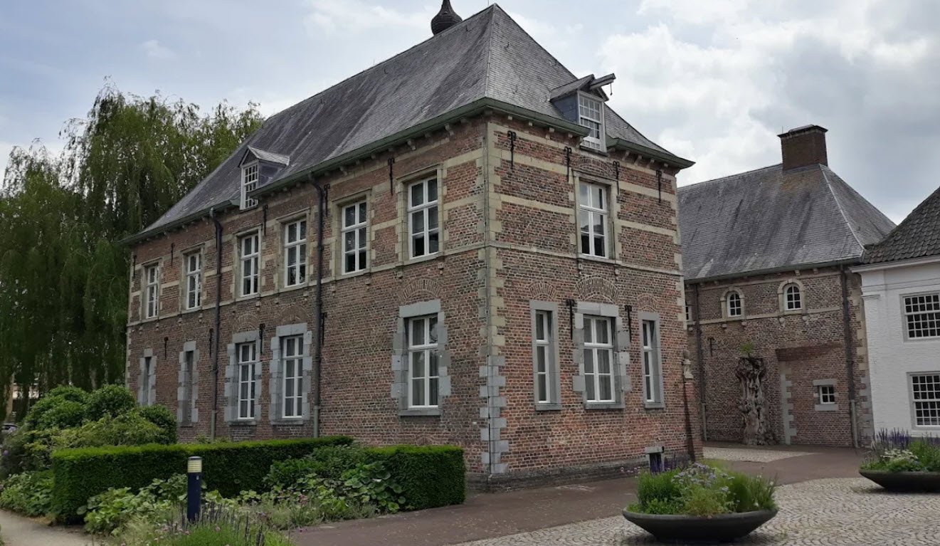Kasteel Raadhuis Dommelrode, Netherlands